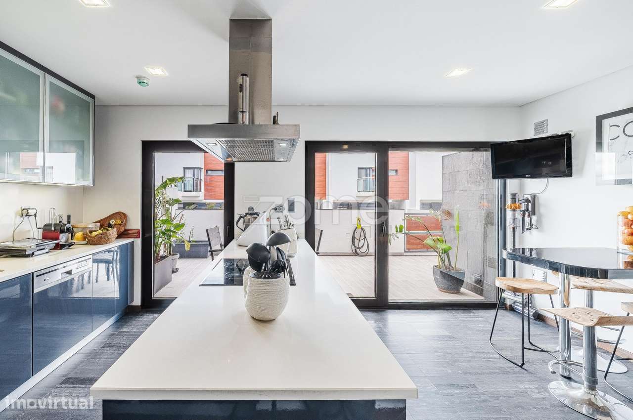 Moradia T3+1 em Condomínio Privado | Oeiras-13