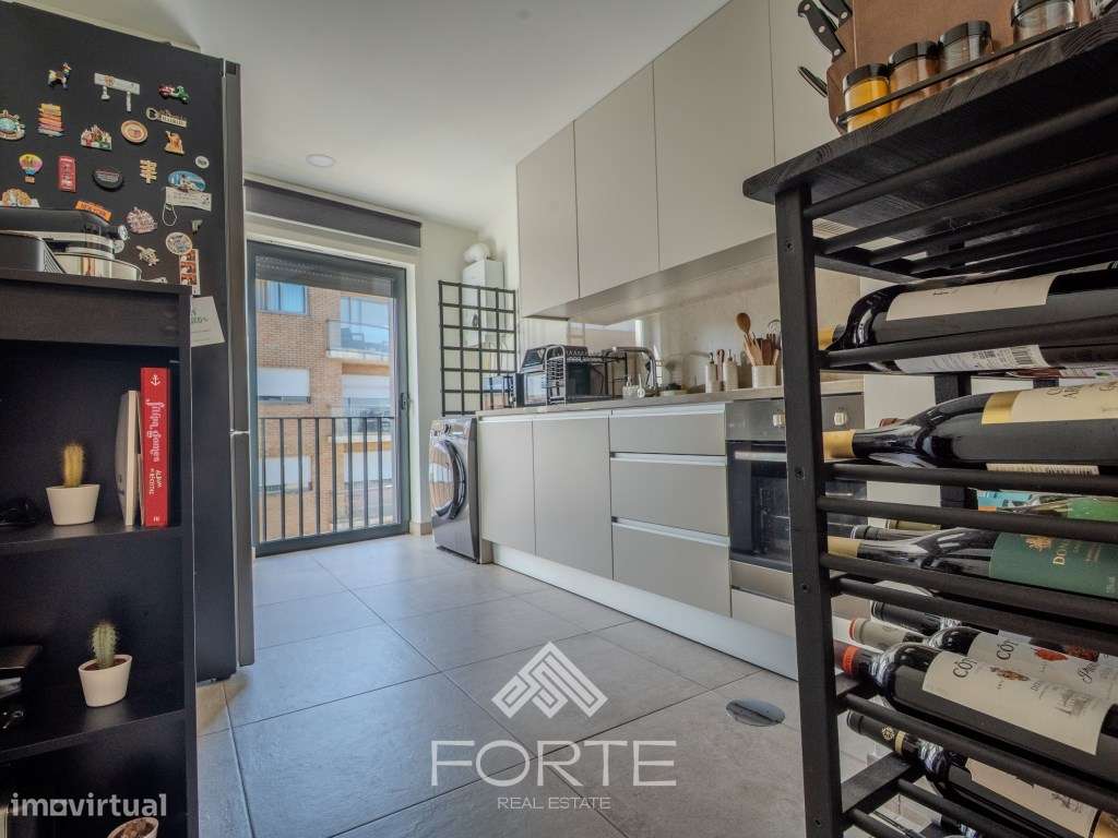 Apartamento T2 no Cavaco em Santa Maria da Feira-12