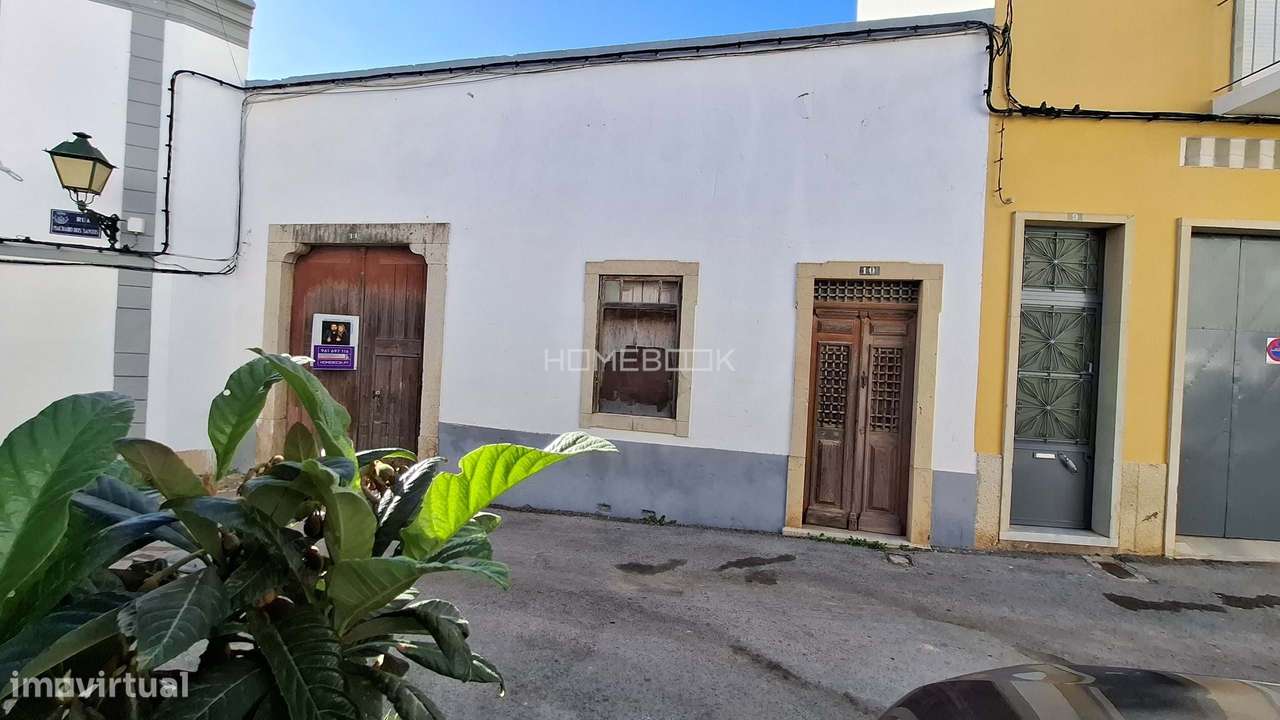 ANTIGO LAGAR DE AZEITE E HABITAÇÃO - ESTOI - CENTRO HISTÓRICO - Grande imagem: 2/32