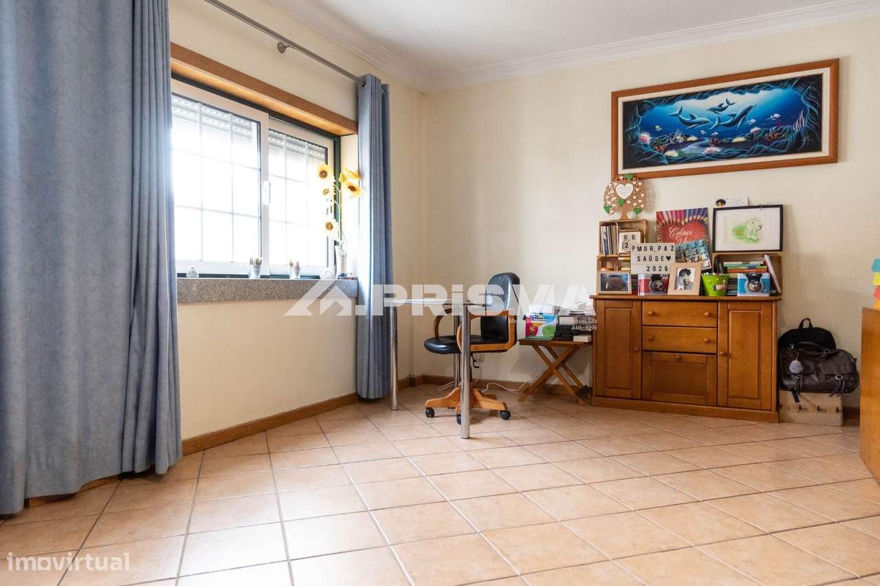 Duplex T3 com Terraço em Alcains – Casa Ideal para Quem Procura Espaço-24