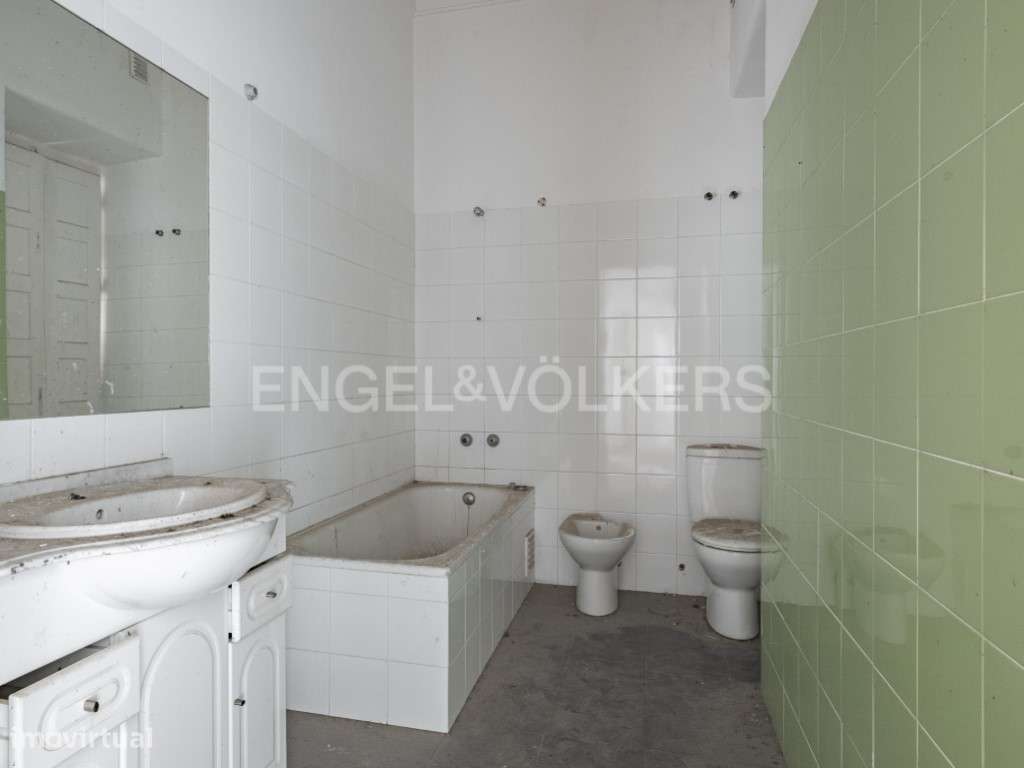 Predio para oportunidade de investimento em Arroios-5