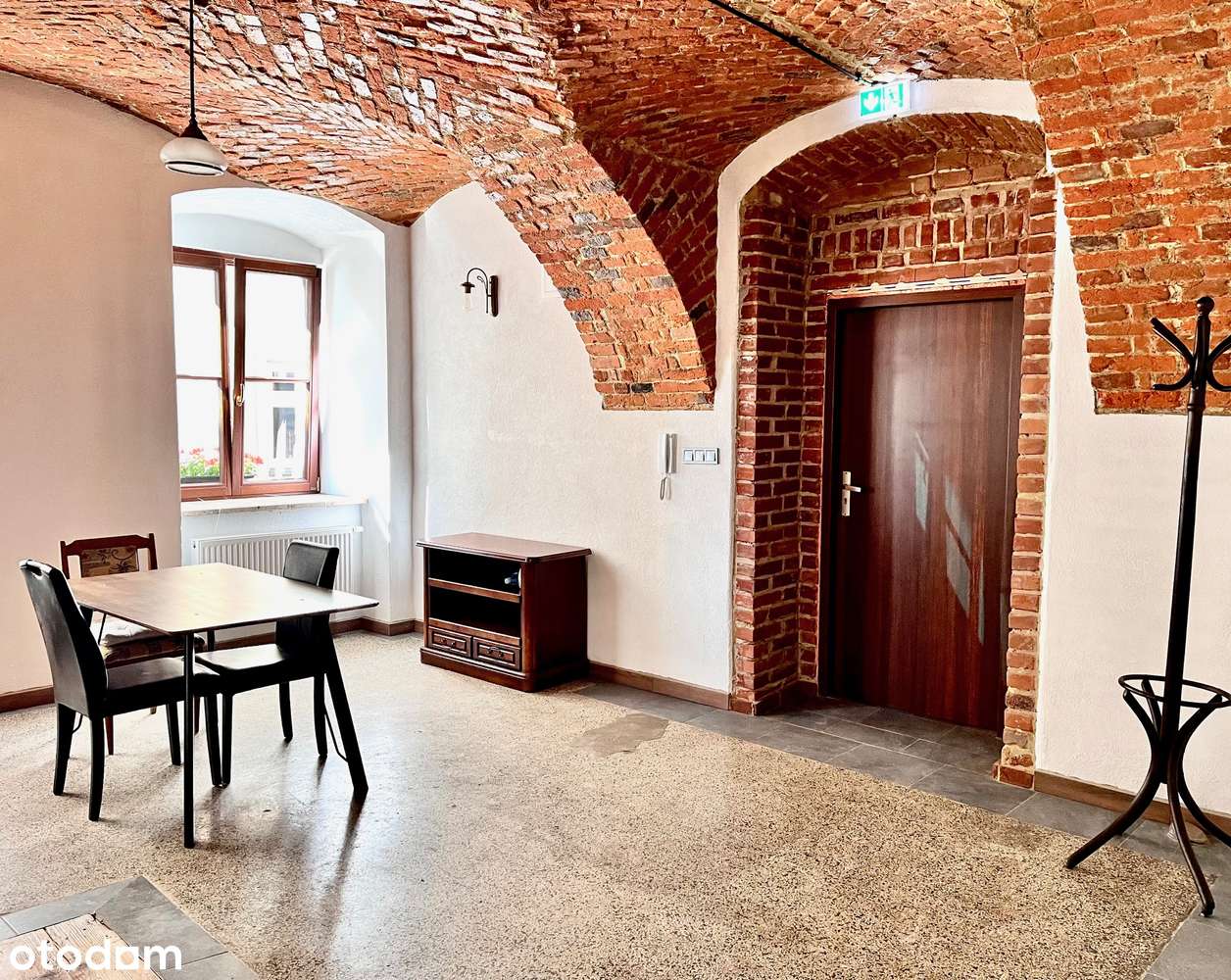 Powierzchnie biurowo-usługowo-handlowe na Starówce 42 m2, parter - Pełny obrazek: 3/7