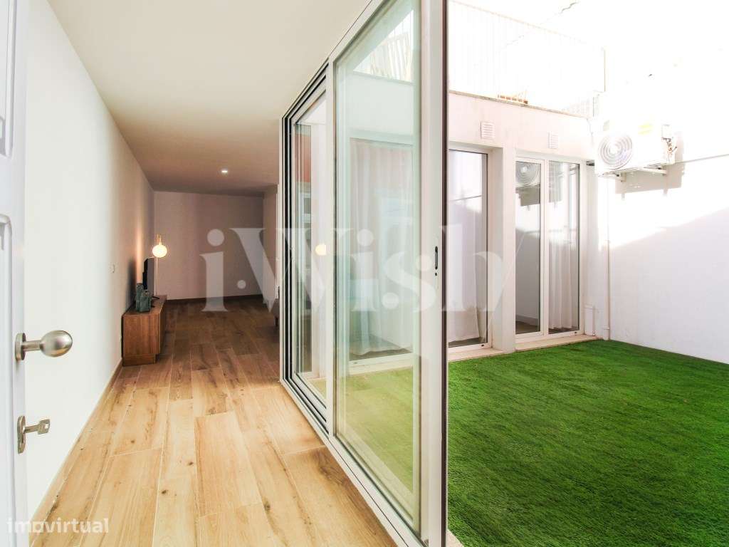 T0+2 com Jardim Interior em Centro Historico - Grande imagem: 2/26