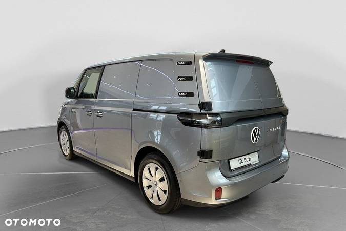 Volkswagen ID. Buzz Cargo 150 kW (204 PS) / skrzynia biegów: automatyczna 1 biegowa rozstaw osi: 2988 mm - 4