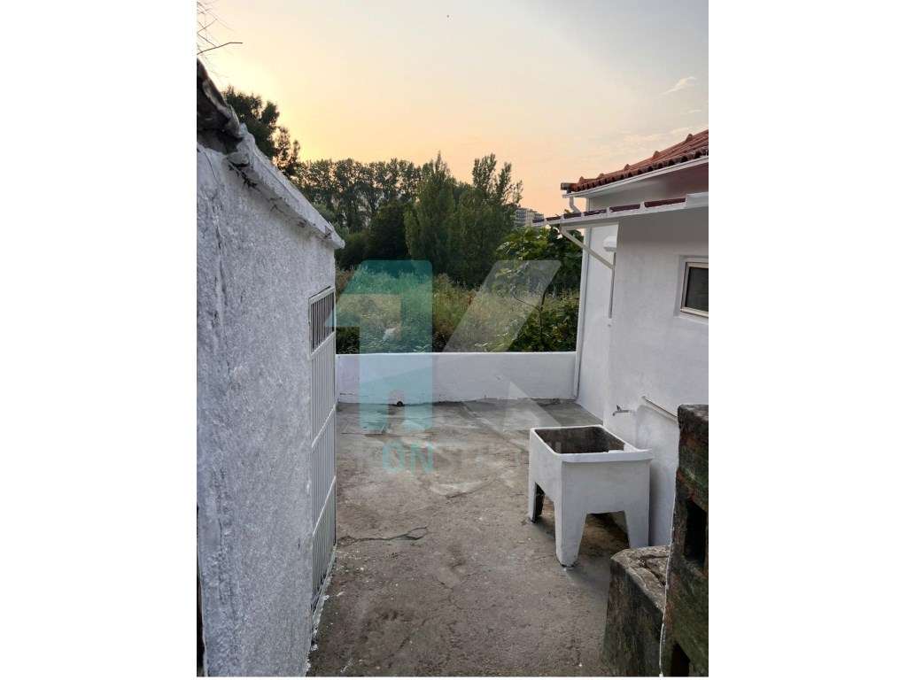 Conjunto de 5 Moradias Arrendadas | Investimento com Rendimento Ime... - Grande imagem: 4/7