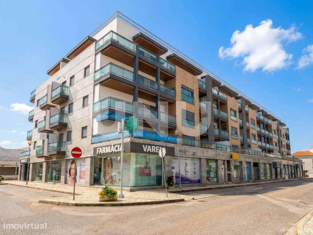 Apartamento T3 no Carregado, com parqueamento!-20