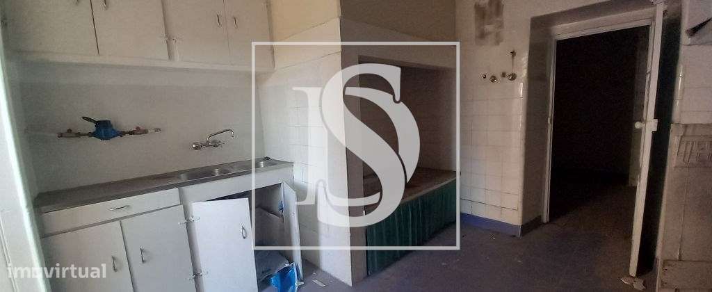 Prédio - Alcântara (Lisboa)-6