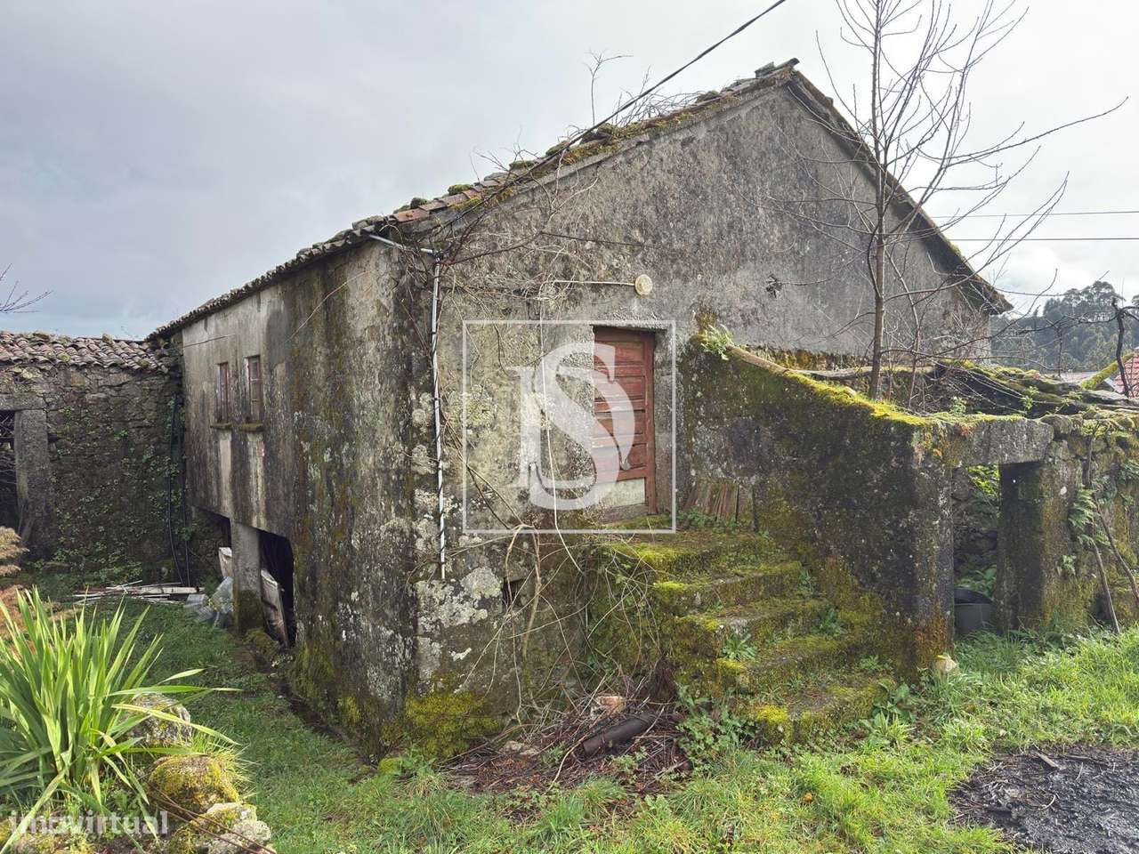 Moradia para restauro com Garagem e Terreno – Em Ribeira do Neiva - Grande imagem: 3/17