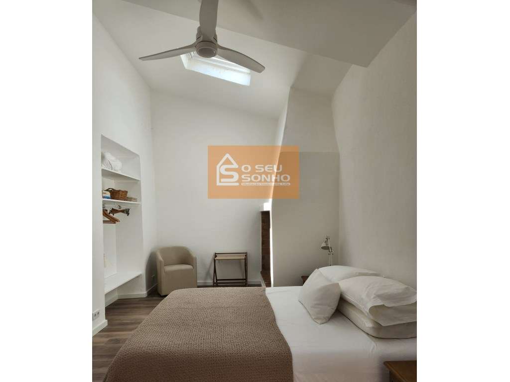 Moradia Térrea Tradicional com Terraço no Centro Histórico de São B...-12