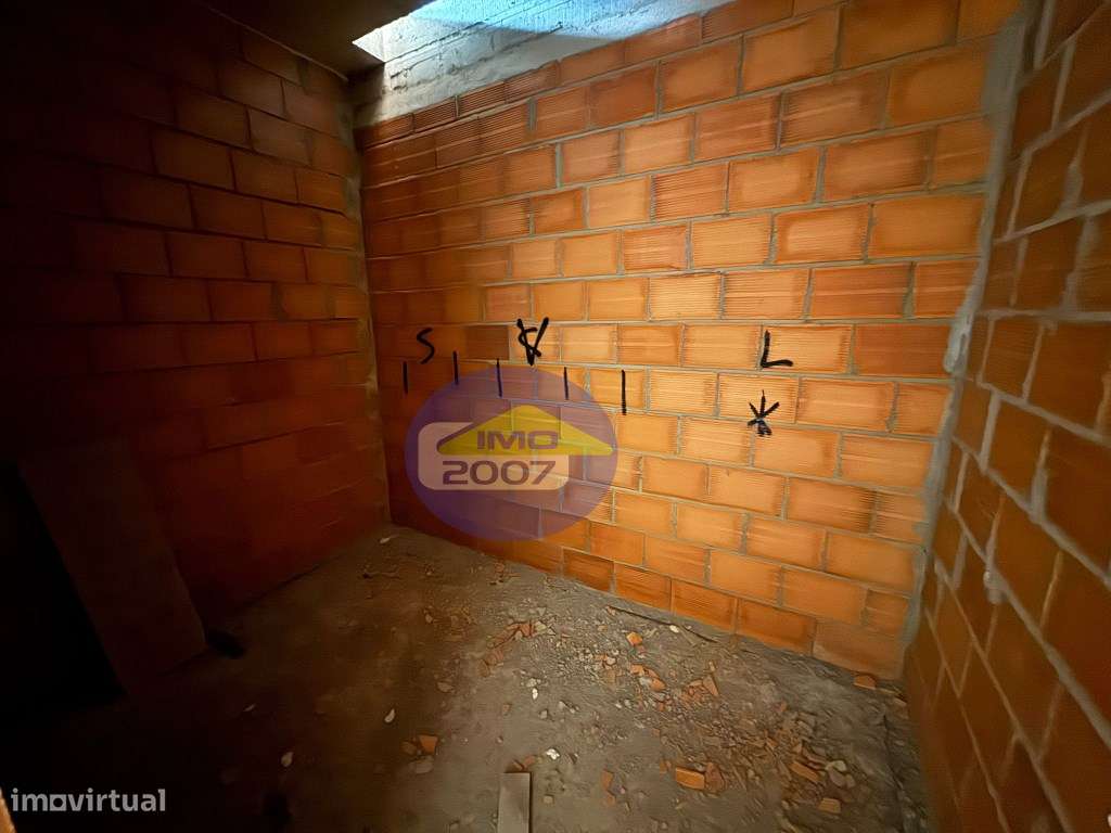 Apartamento T2 em Argoncilhe-10