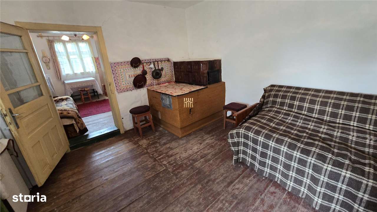 Casa Bunicilor In Bucovina Zona Liteni Moara De vanzare - Imagine principală: 4/16