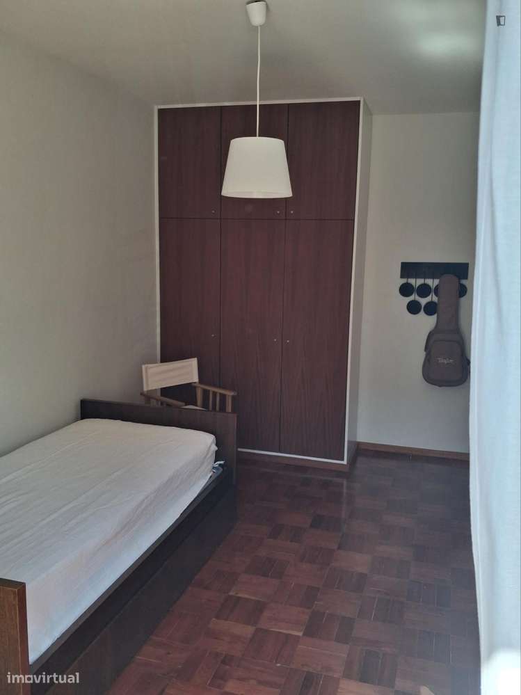 Apartamento com 3 quartos - localizado em Cedofeita Porto - Grande imagem: 2/10