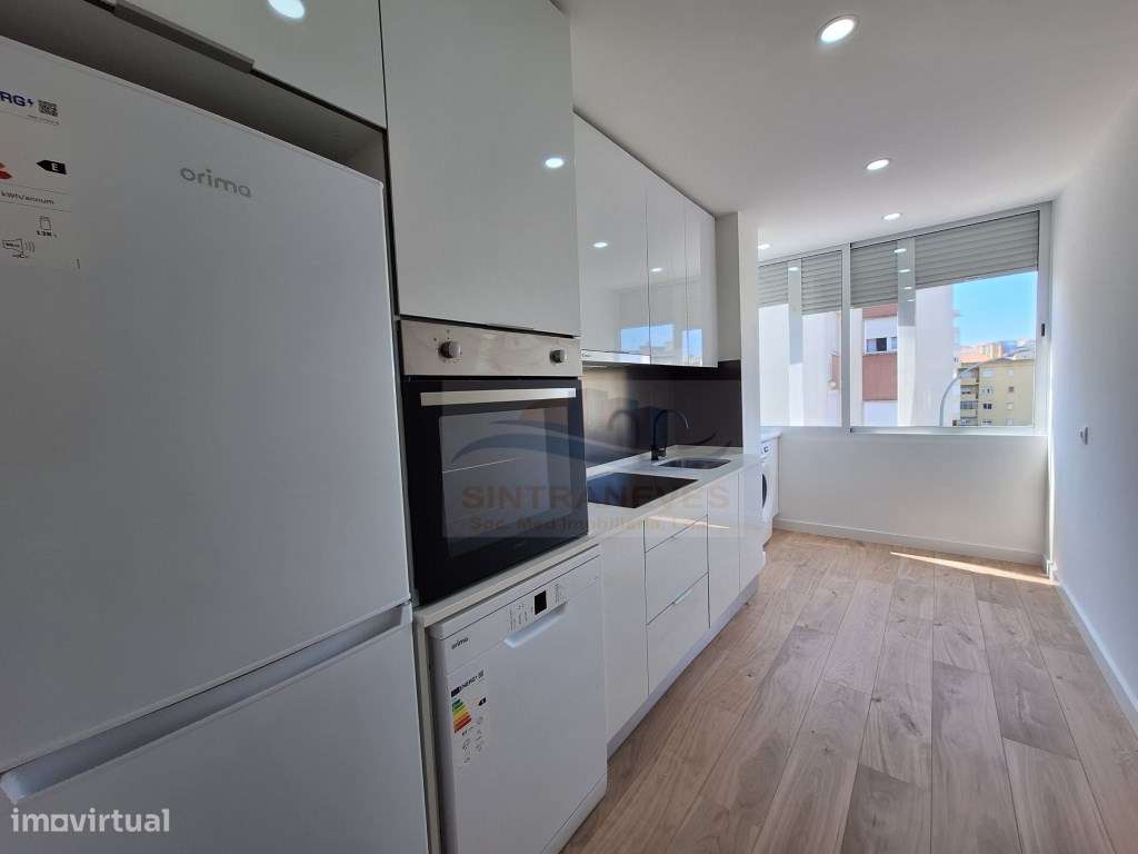 T3 Falagueira, com suite, Bairro do Bosque - em remodelação total - Grande imagem: 4/17