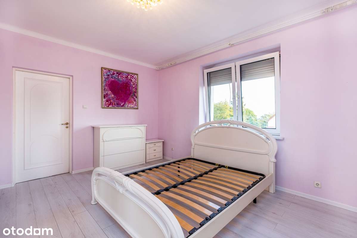 Dom wolnostojący z ogrodem i basenem w Mogilanach – 250 m²-10