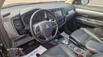 Mitsubishi Outlander - 12