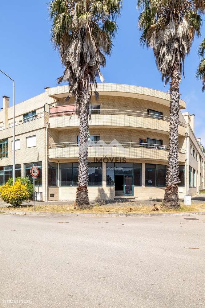 Espaço comercial | 3 Frentes | 587m² | Terraço | Box | Praias - Grande imagem: 2/20