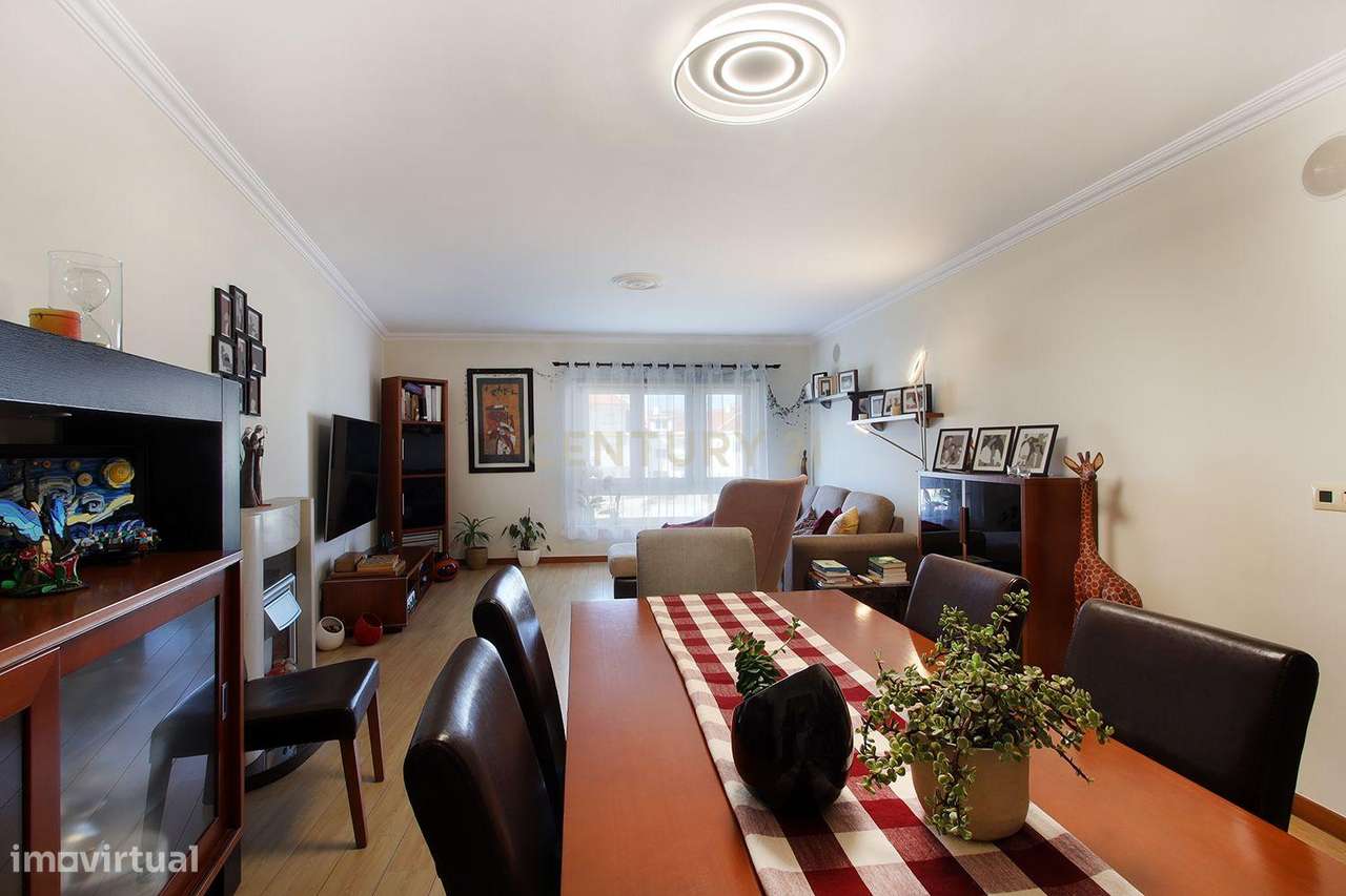 Sintra - Mem Martins - Apartamento T4 com Terraço e Parqueamento - Grande imagem: 5/25