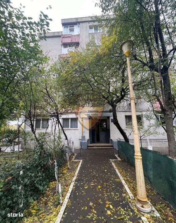 Apartament 3 camere decomandat, parcare, centrala gaze, aer conditiona - Imagine principală: 2/19