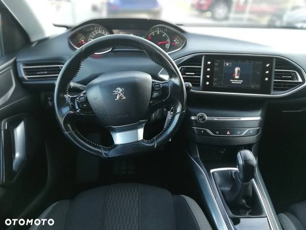 Peugeot 308 SW HDi FAP 110 (Blue Lion) Tendance - 22