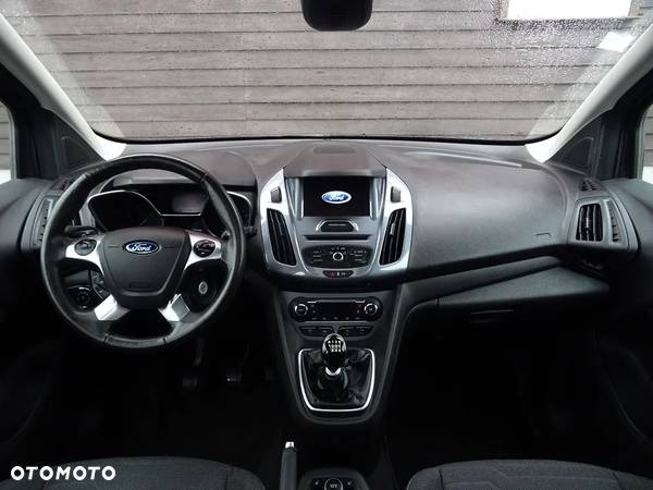 Ford Tourneo Connect Grand - 26