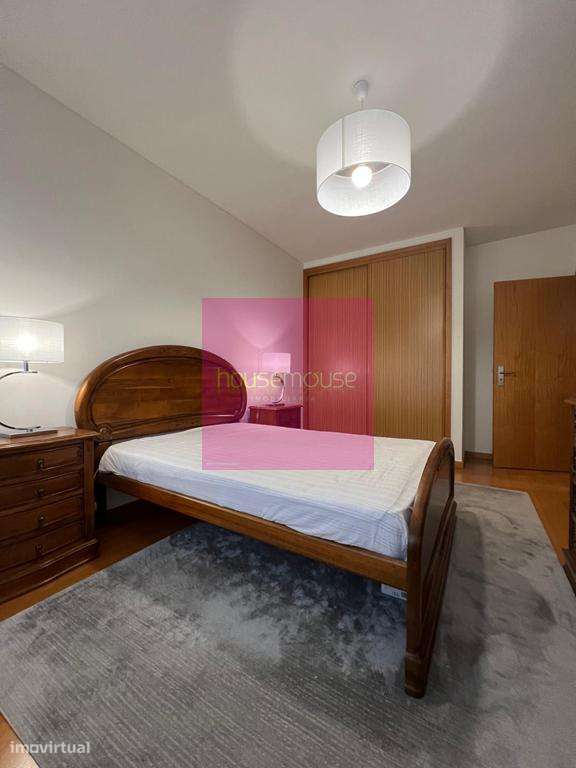 Apartamento T 3 Colégio D. Diogo de Sousa, no Centro da CIdade-13