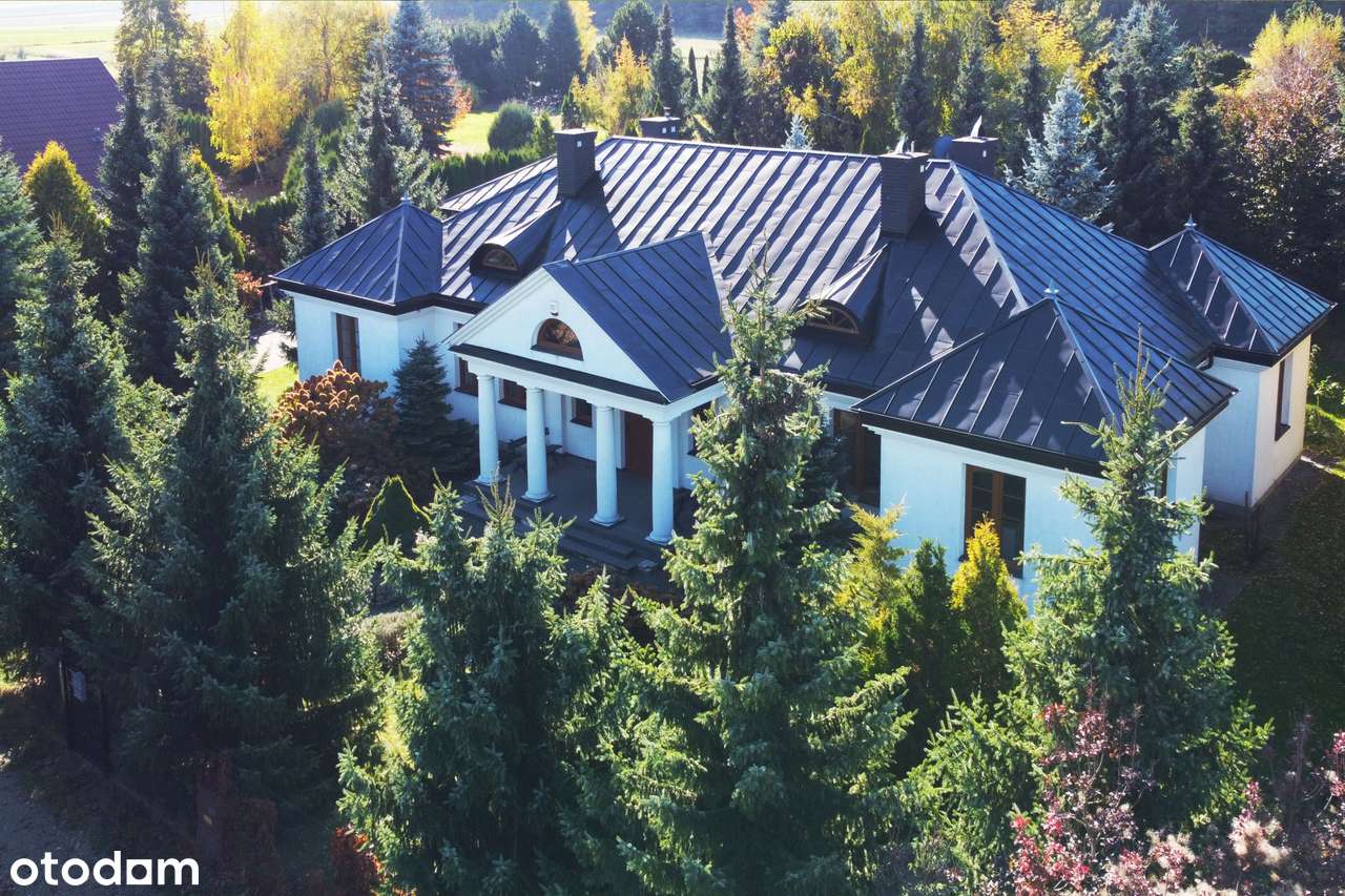 Dom w klasycznym stylu,  ogród, garaż dwustanowiskowy | Krężnica Jara-1