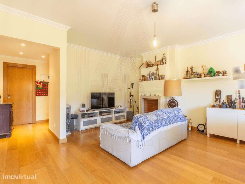 EXCLUSIVO - Apartamento T1 em Condomínio Privado Terraços do Castel... - Grande imagem: 4/27