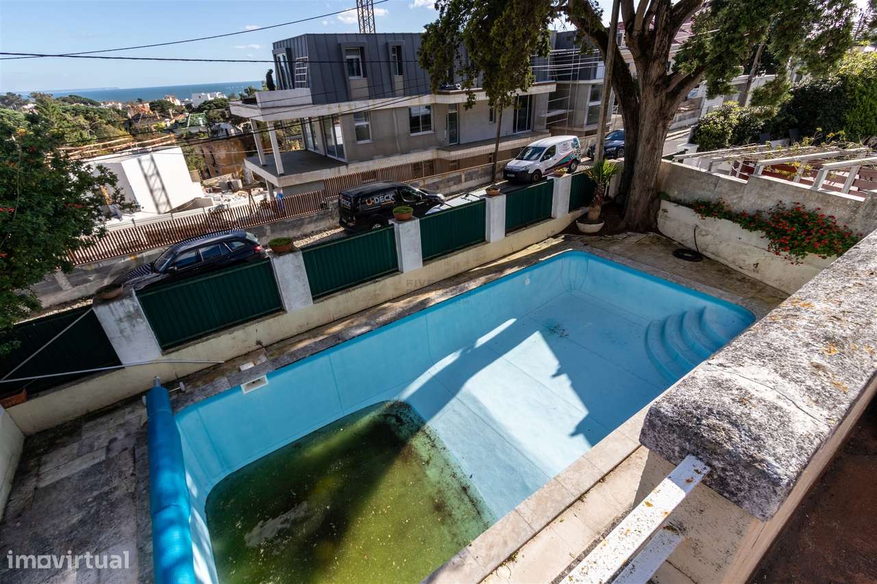 Moradia Estoril Cascais Vista Mar para renovar T6-41