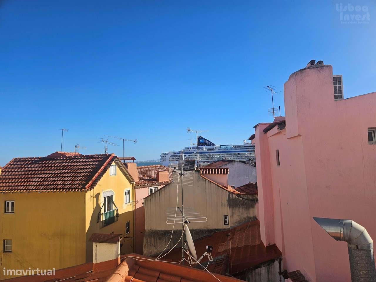 Vendo T2 para remodelação em predio totalmente remodelado-25