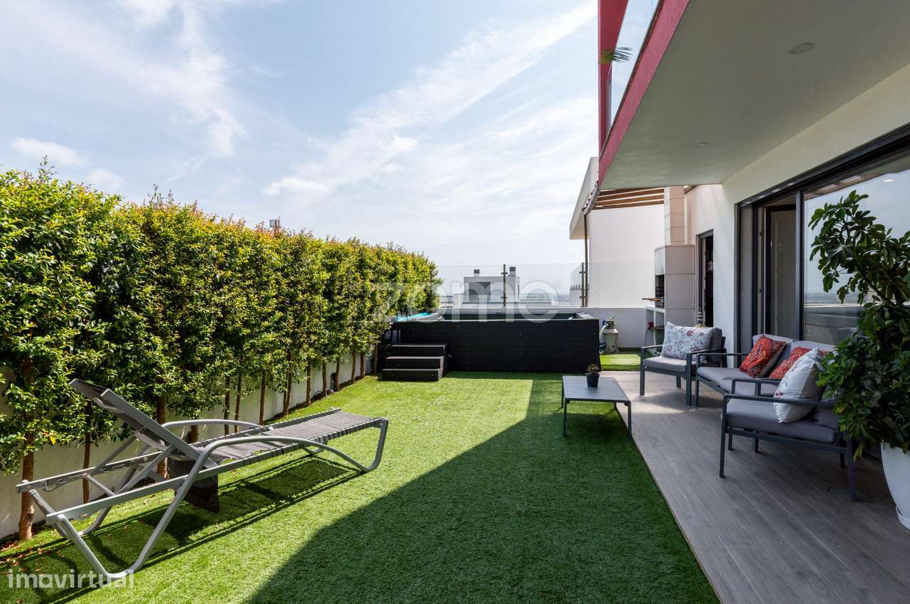 Moradia T4 Bª São Sebastião - Famões-38