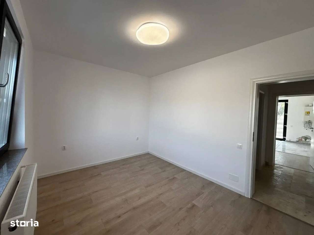 Apartament NOU 3 camere  - curte de 155 mp zona Crevedia Kaufland - Imagine principală: 5/11