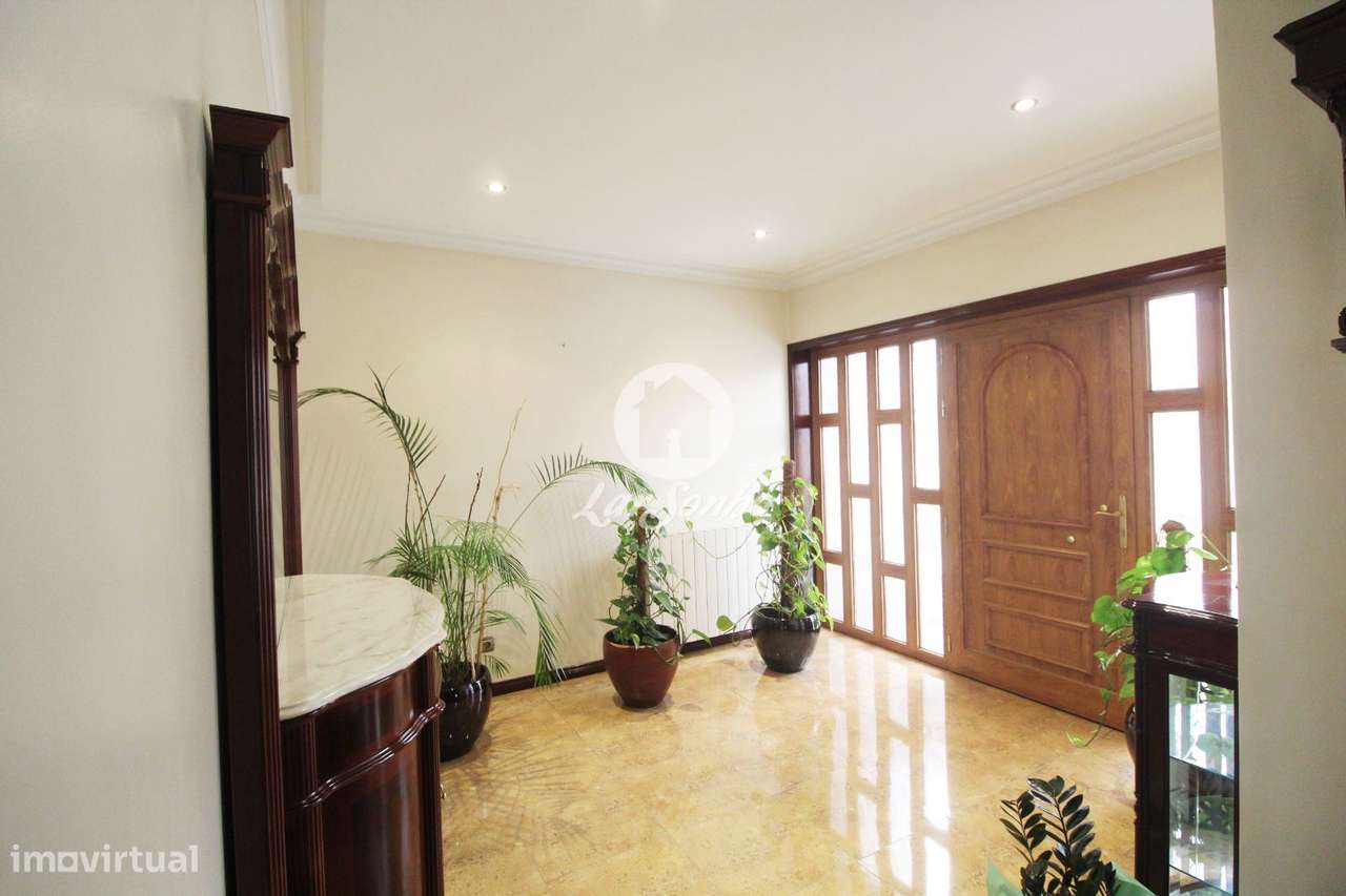 Moradia T3 de Gaveto, com excelentes áreas, localizada em São Cosme...-27