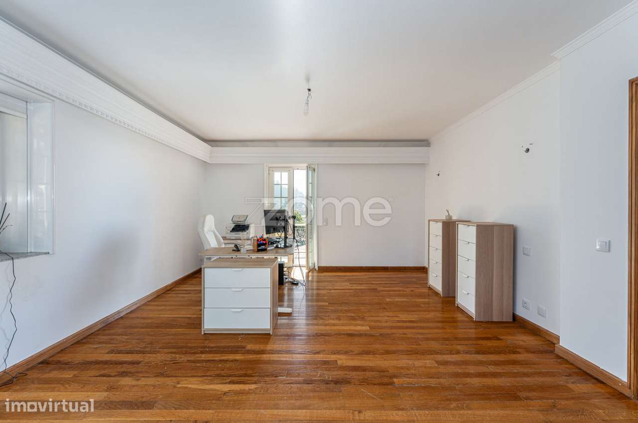 Moradia T7 Individual de 900 m2 em Barcelos, para Arrendamento - Grande imagem: 5/60