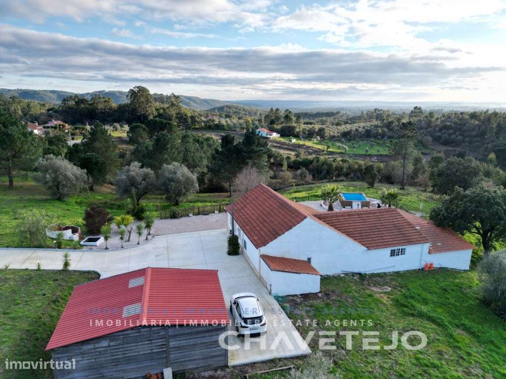 Encantadora casa de pedra T3 com piscina inserida em terreno 11.840... - Grande imagem: 5/60