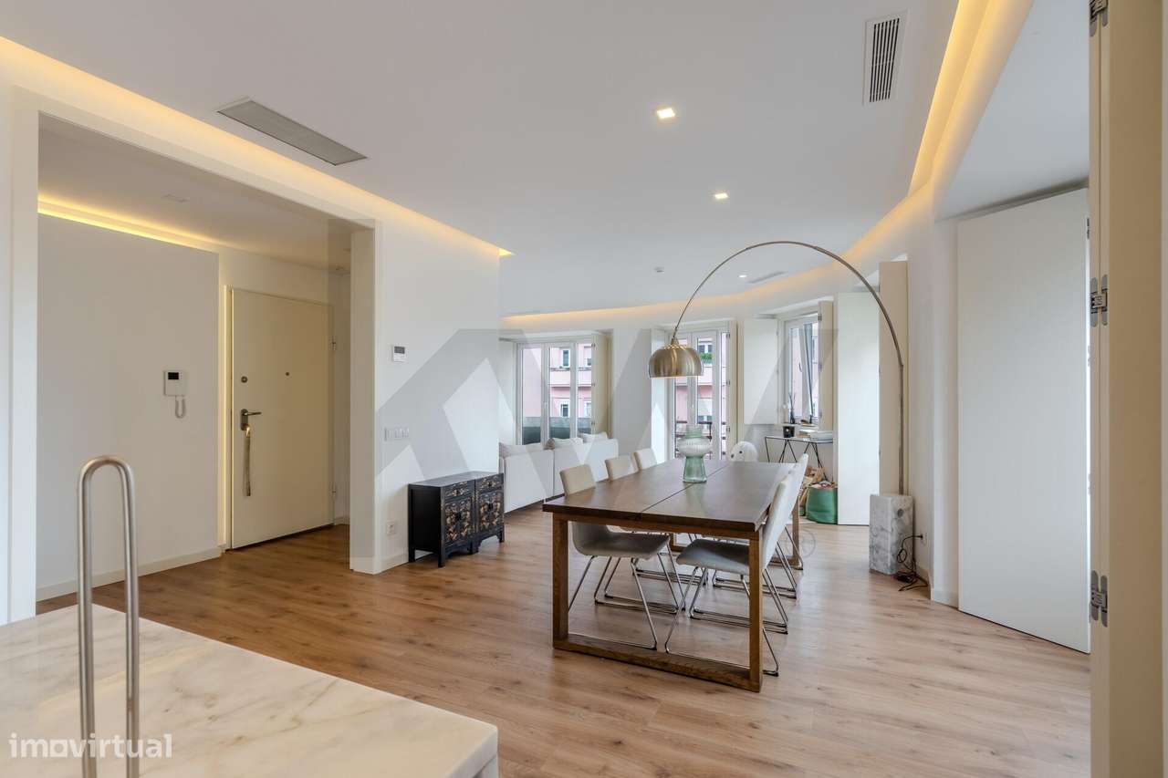 Charrmoso T3 com suíte em prédio Art-Déco - Grande imagem: 5/42