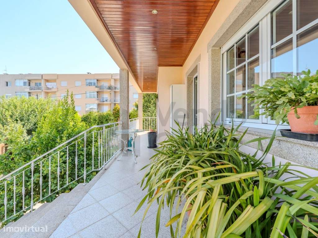Vende-se Moradia Individual - Braga - Frossos-43