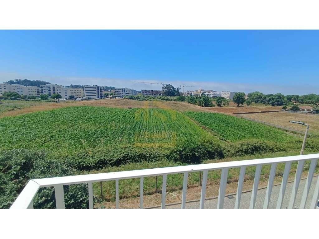 Apartamento T3 com Vista Mar, elevador, Garagem Fechada e Varanda -... - Grande imagem: 2/21