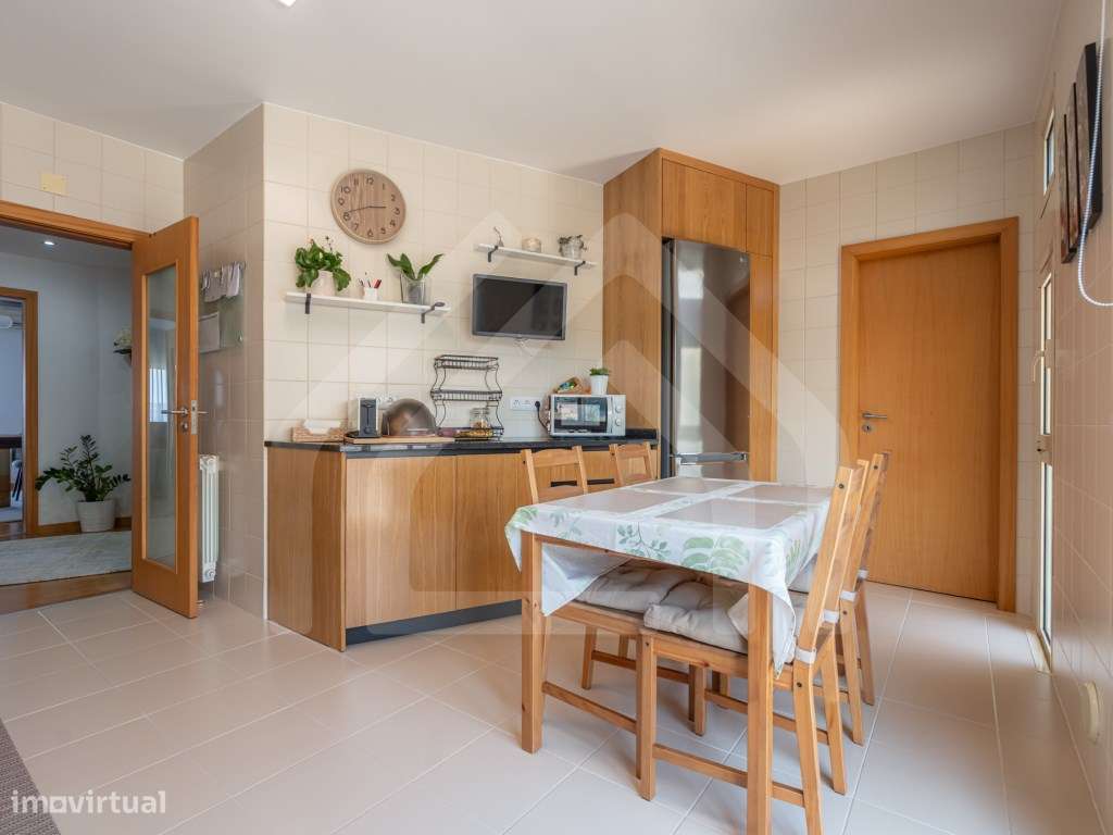 Apartamento T3 | Com aproveitamento de sótão | Alqueves-5