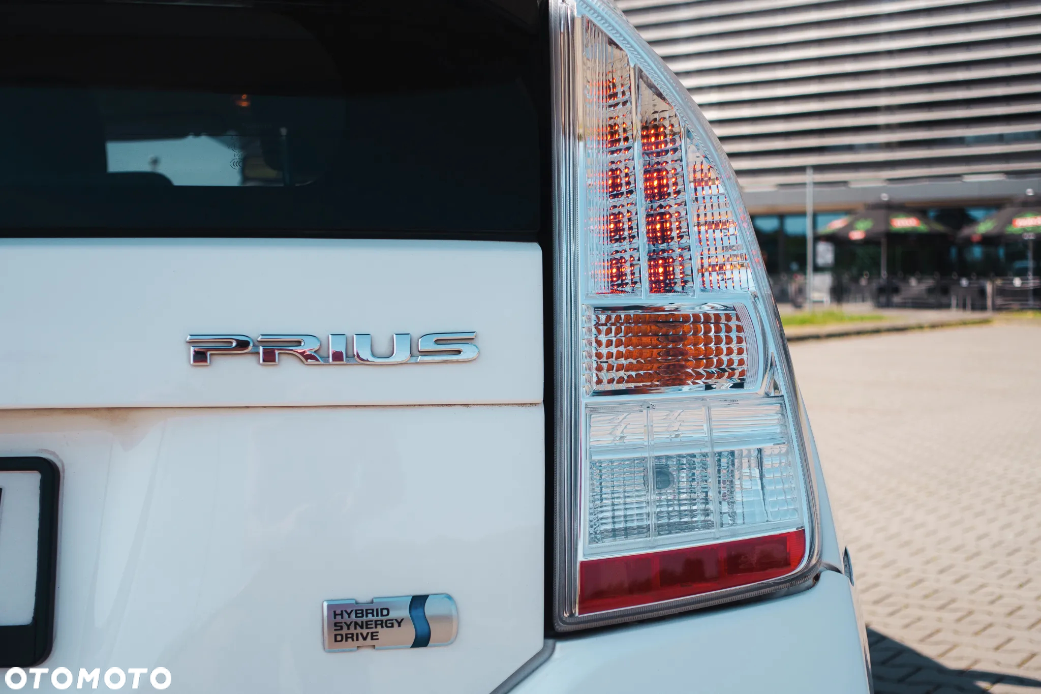 Toyota Prius (Hybrid) - 9