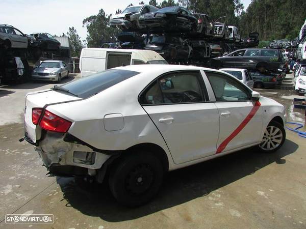 Seat Toledo 1.6TDI 2013 - Peças Usadas (5215) - 3