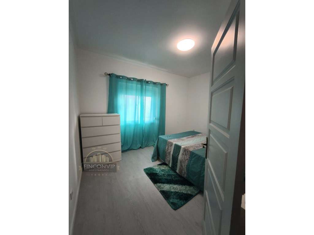 Apartamento T2, no Centro de Almada. - Grande imagem: 3/27