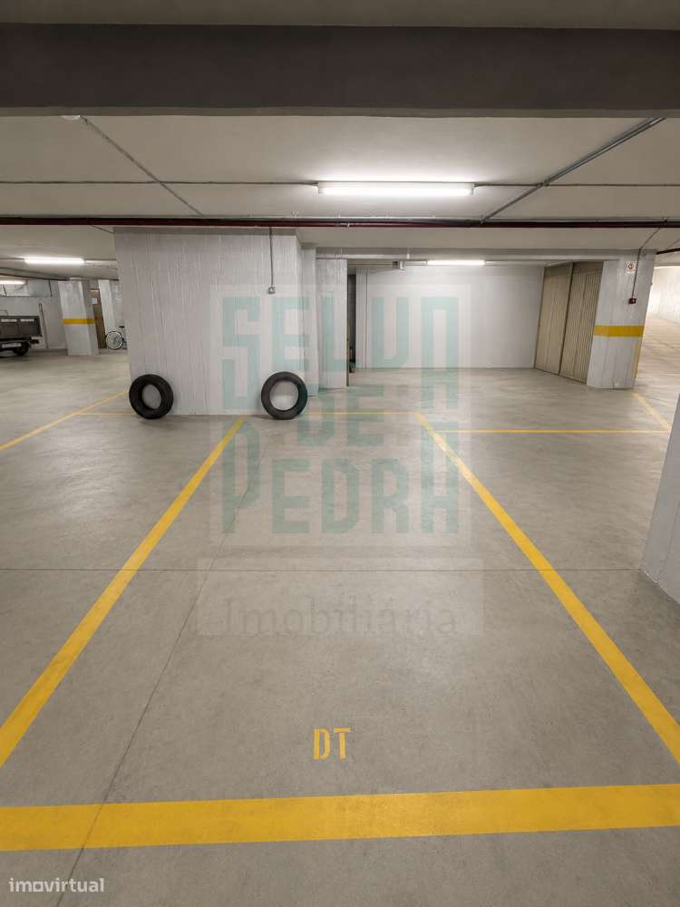 T4 com 182 m² e Terraço de 80 m² | Bonfim | Porto-42