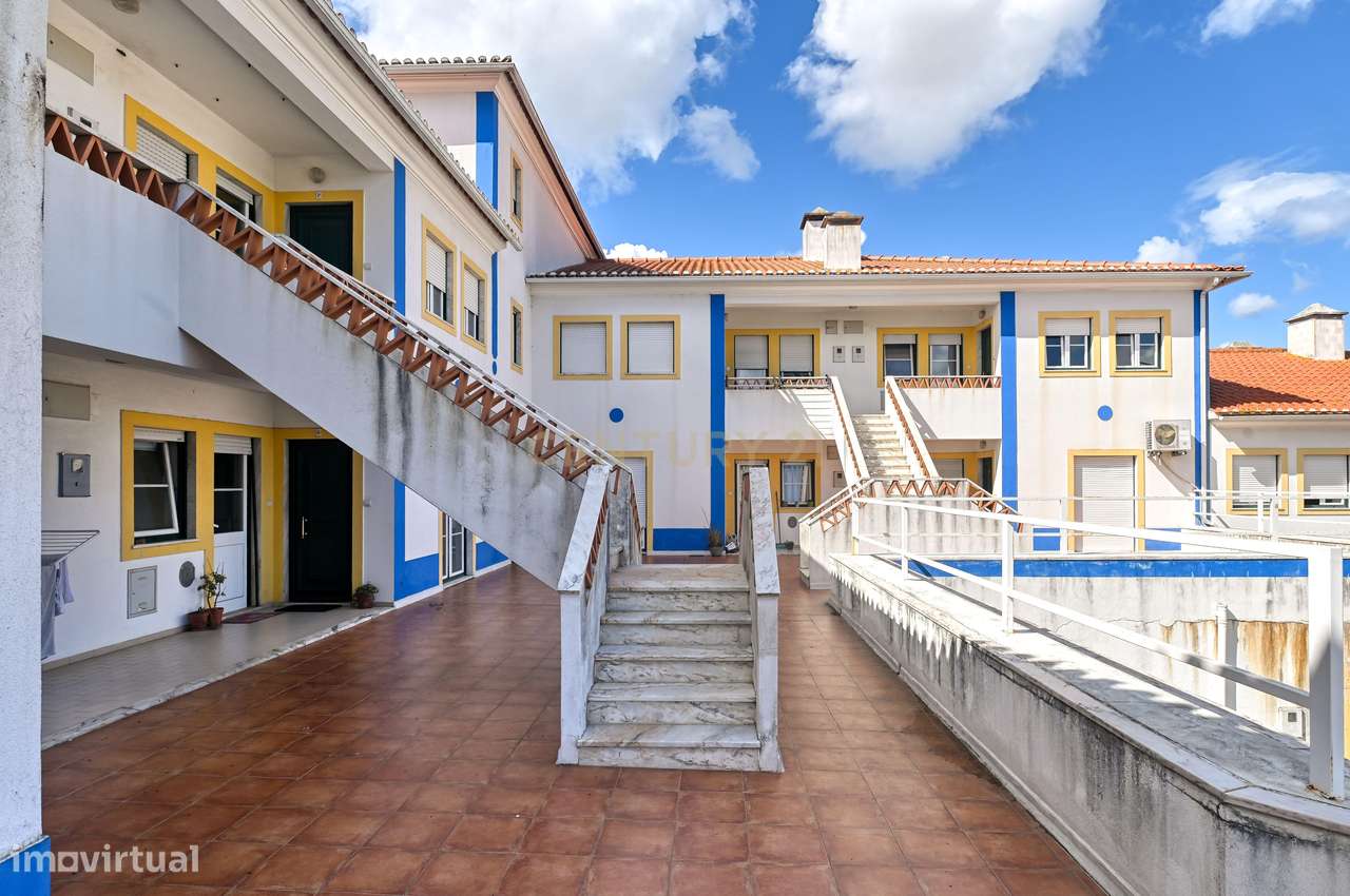 Apartamento T2 em Milharado, com terraço e parquemento-18