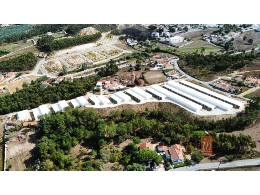 Garagem Fechada (Box) em Localização Privilegiada de Torres Vedras - Grande imagem: 2/13