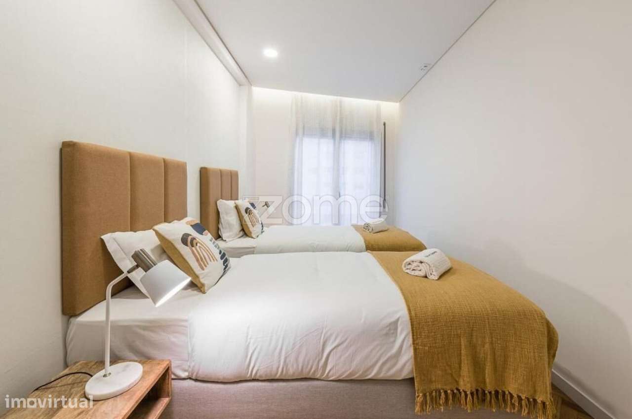 Apartamento luminoso T2+1 com varanda na Avenida Rodrigues de Freitas-16