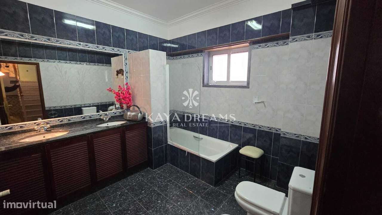 PRÉDIO COMPOSTO POR 4 PISOS EM EXCELENTE ESTADO, CAMARATE, LOURES-9