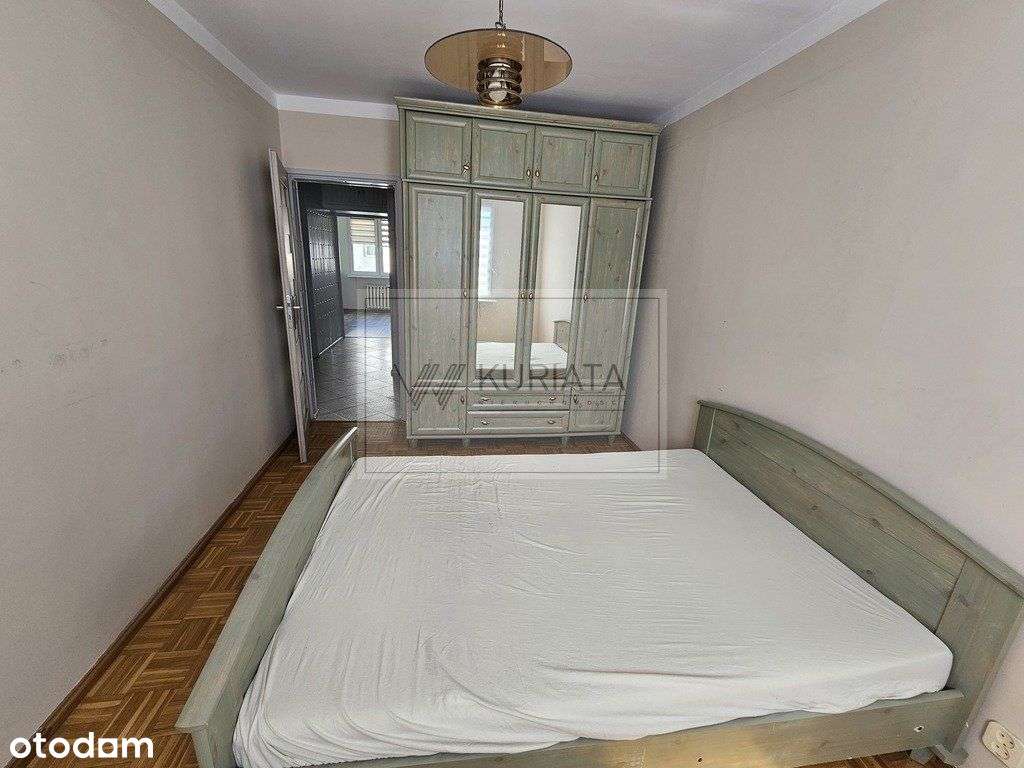 Pierwsze piętro 3 pokoje z balkonem-14