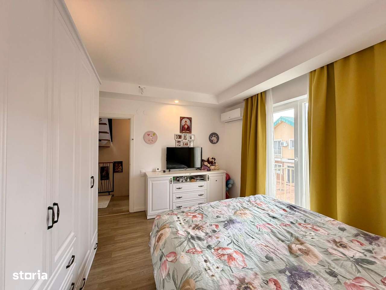 COSMOPOLIS - Vila tip M, cu pergola si mansarda amenajata - Imagine principală: 5/20