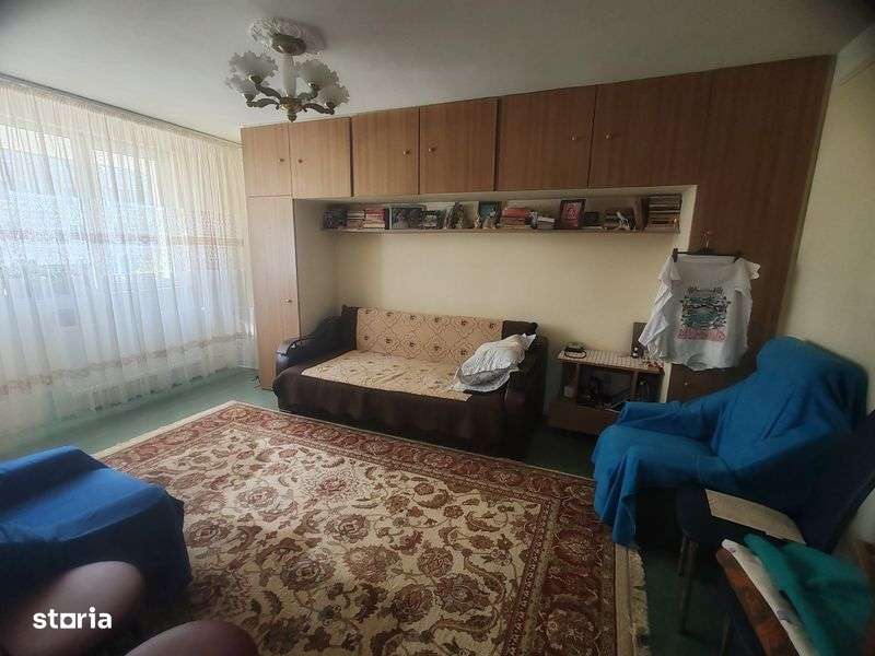 Vand apartament 2 camere
