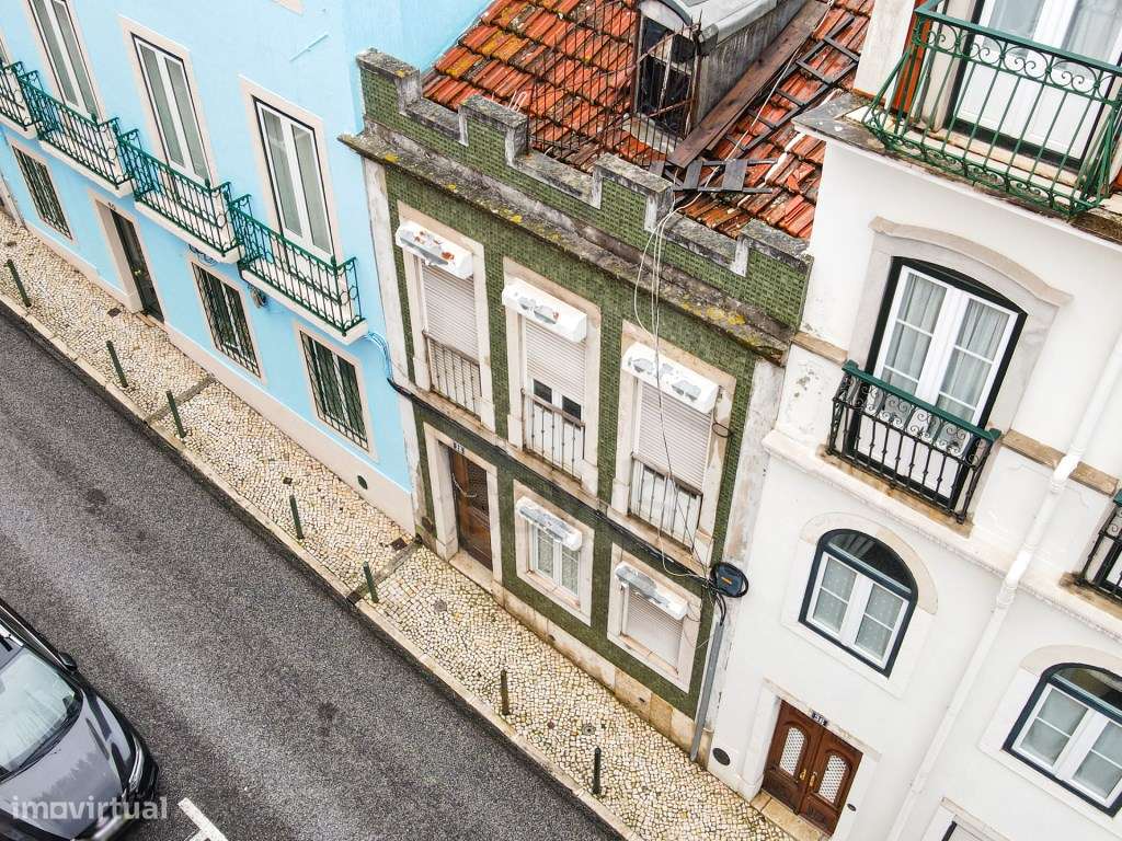 Prédio em reabilitação no Rato, em Lisboa - Grande imagem: 5/15